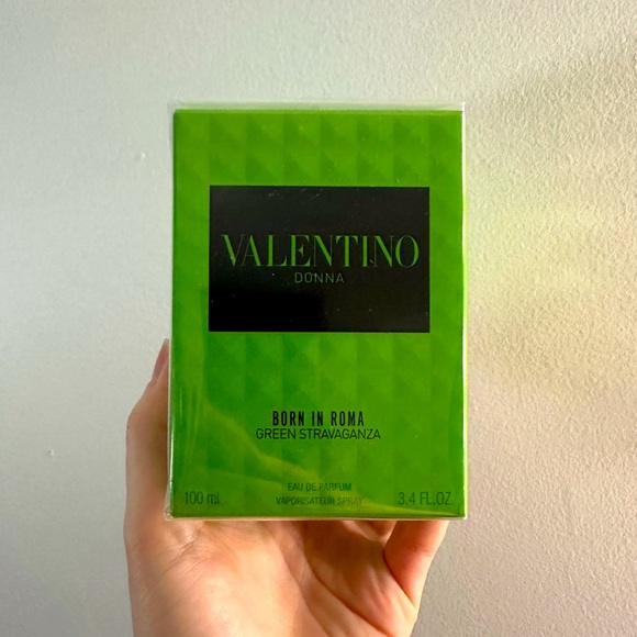 NWT Valentino Donna Born in Roma Green Stravaganza Eau de Parfum - Picture 2 of 8